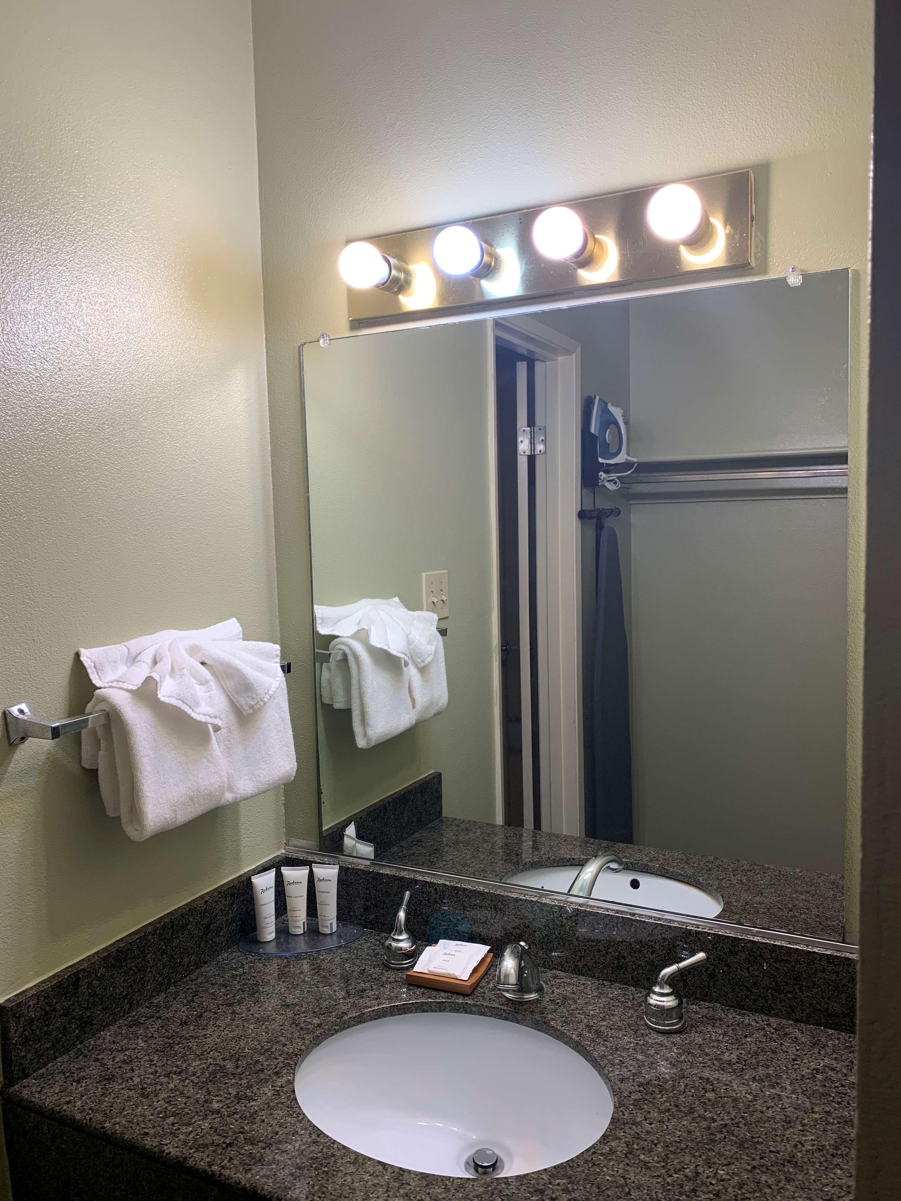 Radisson Hotel West Sacramento Esterno foto